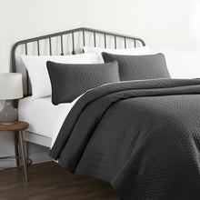 Load image into Gallery viewer, 3-Piece Herringbone Quilted Coverlet Set