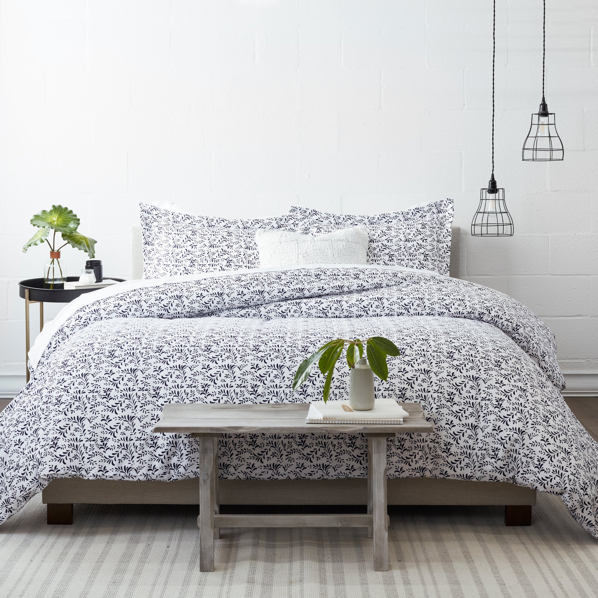 Burst of Vines Patterned 3-Piece Duvet Cover Set - Linens and